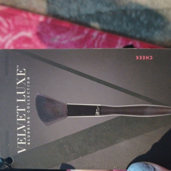 NewIt cosmetics bundle n.i.b - Picture 6 of 9